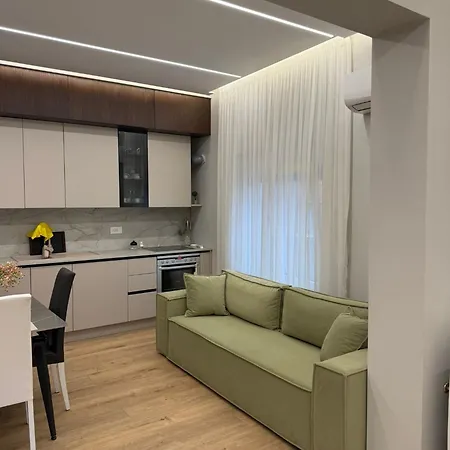 Thecozy Τίρανα